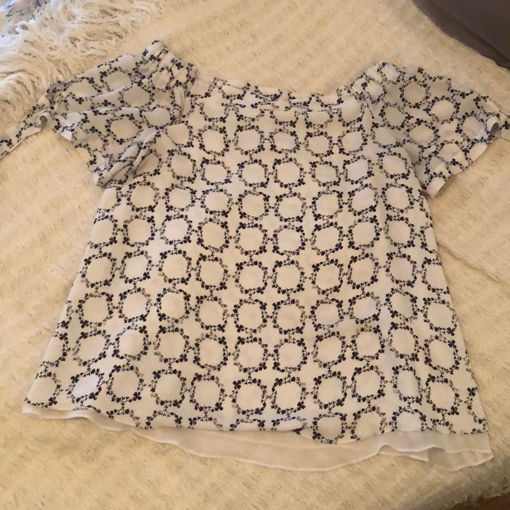 OFF THE SHOULDER BLOUSE